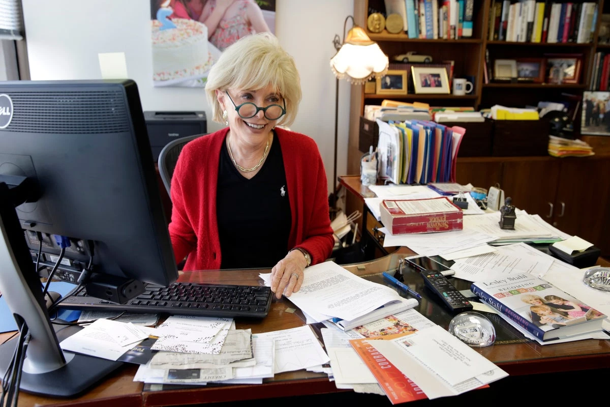 Lesley Stahl says she’s ‘angry’ at Shari Redstone over Trump lawsuit