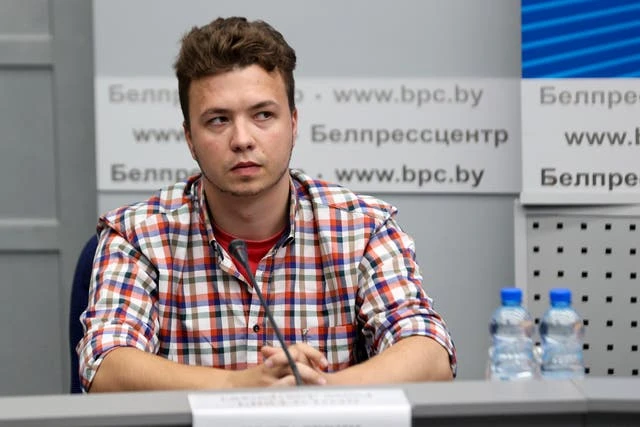 Jailed Belarus journalist, girlfriend moved to house arrest