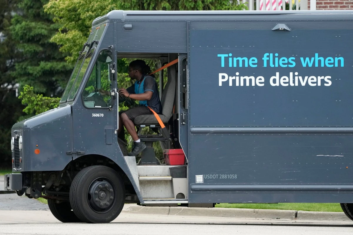 Amazon to expand Prime delivery services in smaller towns and cities