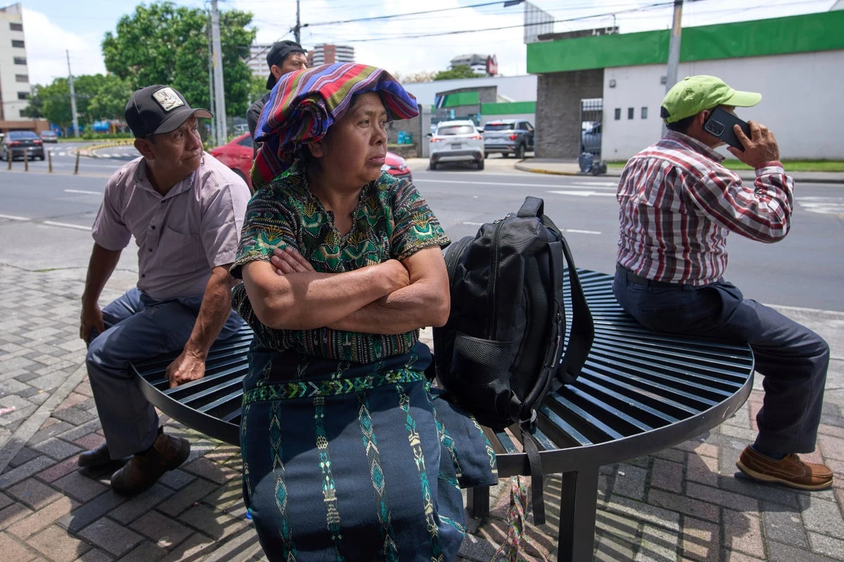 Judge stops U.S. from deporting group of unaccompanied Guatemalan kids