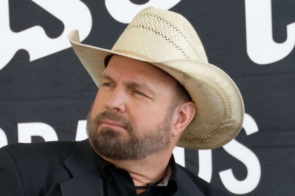 Garth Brooks slammed for revealing rape accuser’s identity