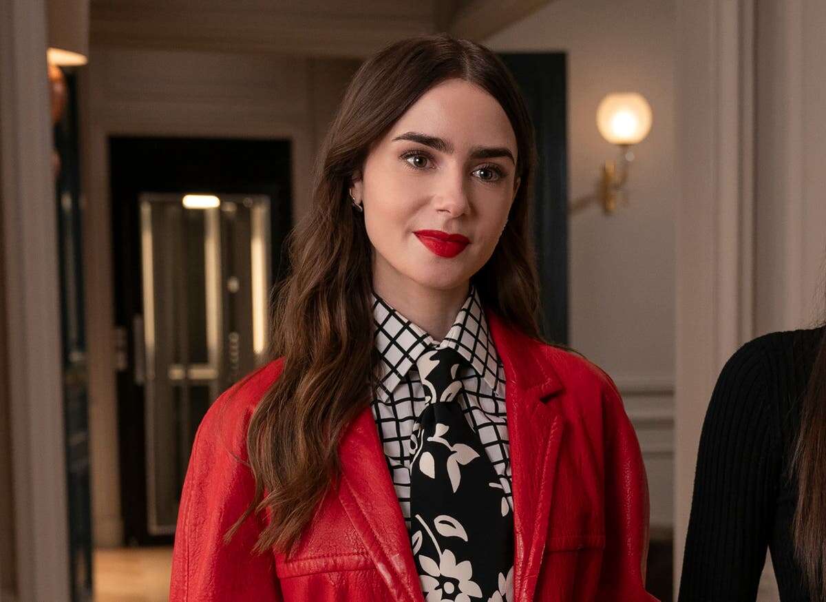 Lily Collins reveals presidential endorsement one week before election