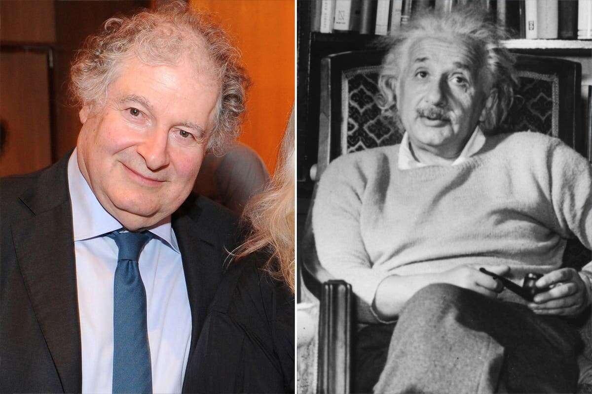 Einstein love letters pit billionaire against top auction house