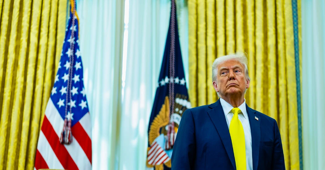 Former Trump Staff Members Liken His Actions to Those of ‘Royal Despot’