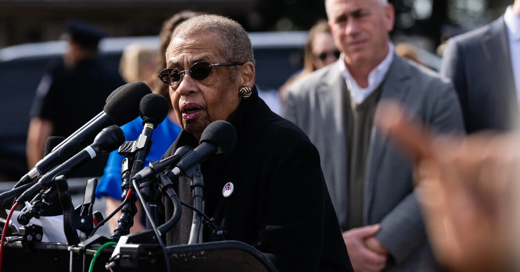 Norton, D.C.’s Stalwart in Congress, Clings to Seat Amid Signs of Decline
