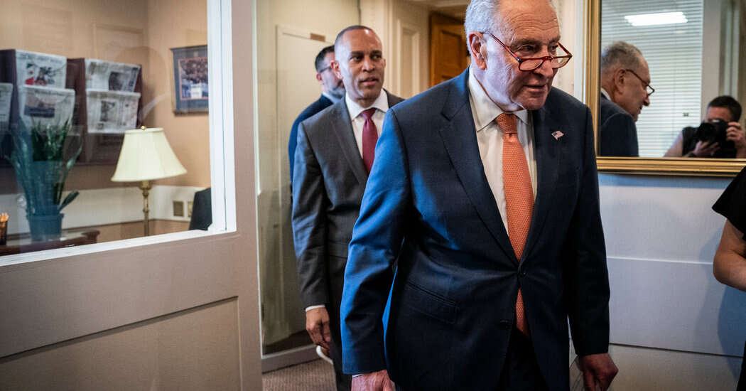 Sen. Schumer Urged Democrats to Oppose Trump Nominees in Protest of His Policies