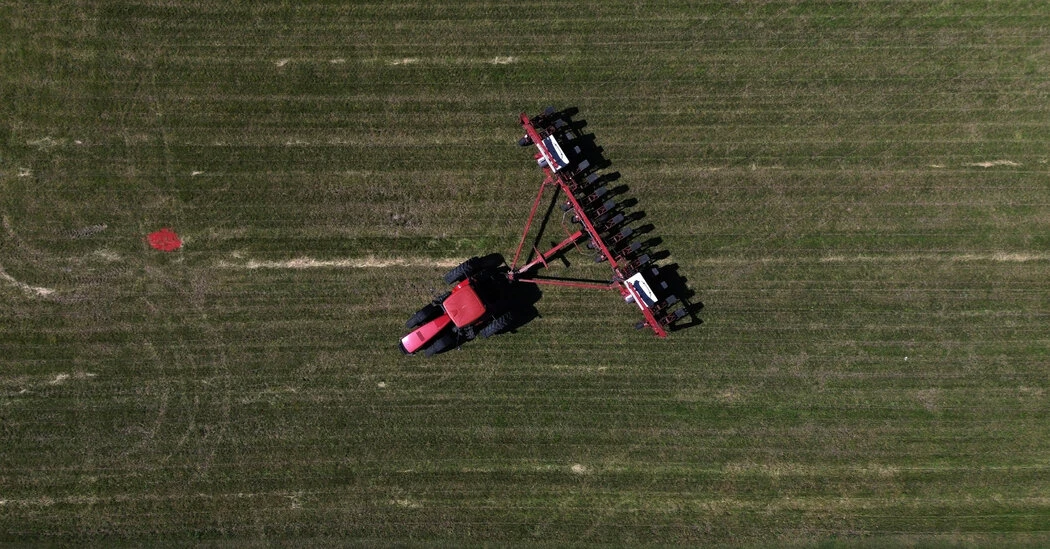 Trump’s Tariff Fight With China Poses New Threat to US Farmers
