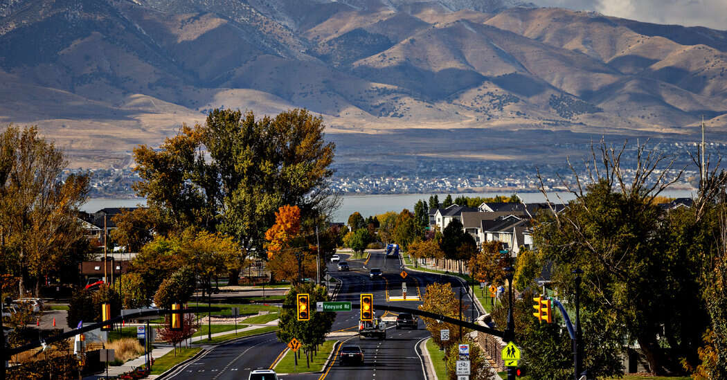 In a Growing Utah City, Residents Are Turning Against Their Mayor