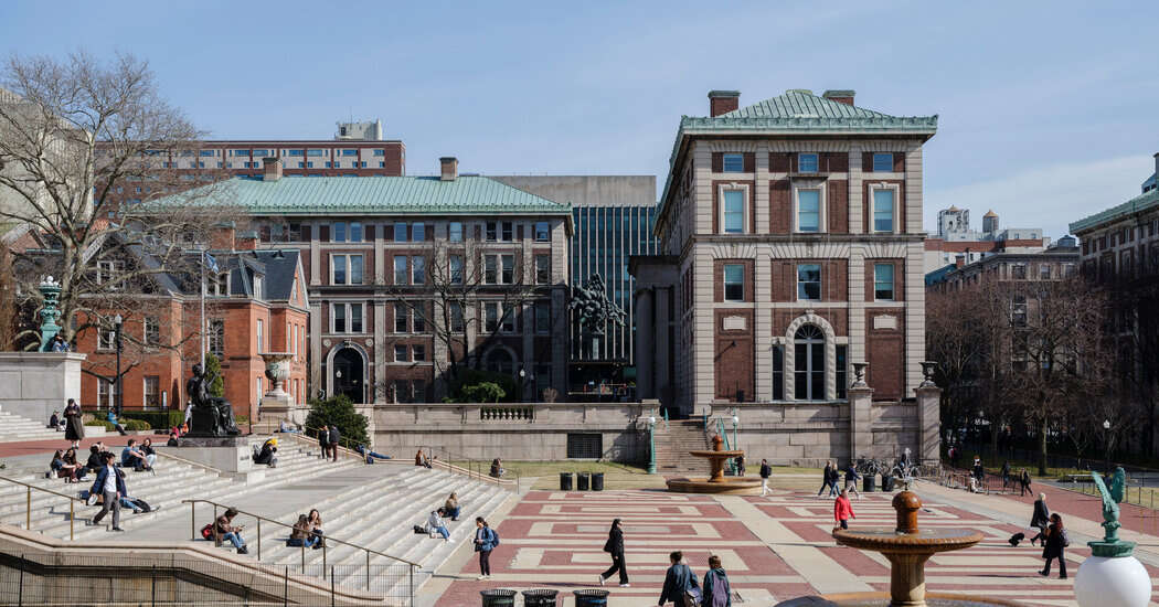 D.H.S. Agents Search Two Dorm Rooms at Columbia University