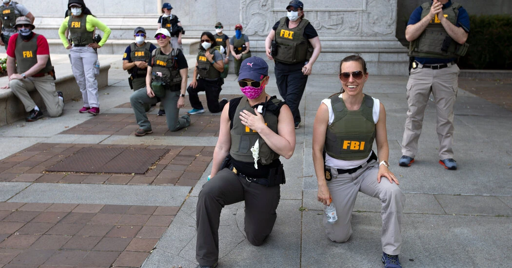 F.B.I. Reassigns Agents Who Knelt During Racial Justice Protests in 2020