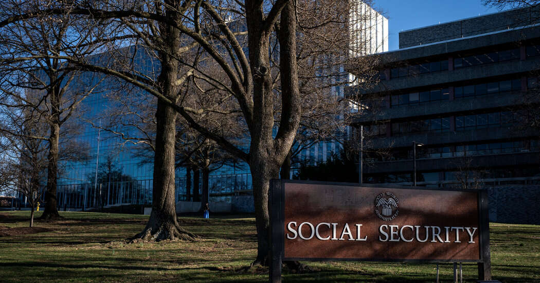 Social Security Leader Warns of Halt to Agency’s Work, Before Backtracking