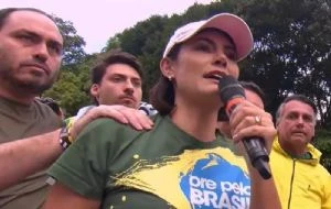 Carlos contra Michelle: vagas para o Senado em Santa Catarina aprofundam racha na extrema direita