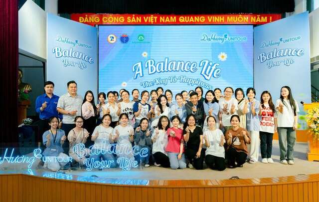 Dạ Hương UNITOUR 2024: Balance Your Life truyền tải thông điệp tích cực về lối sống cân bằng tới Gen Z