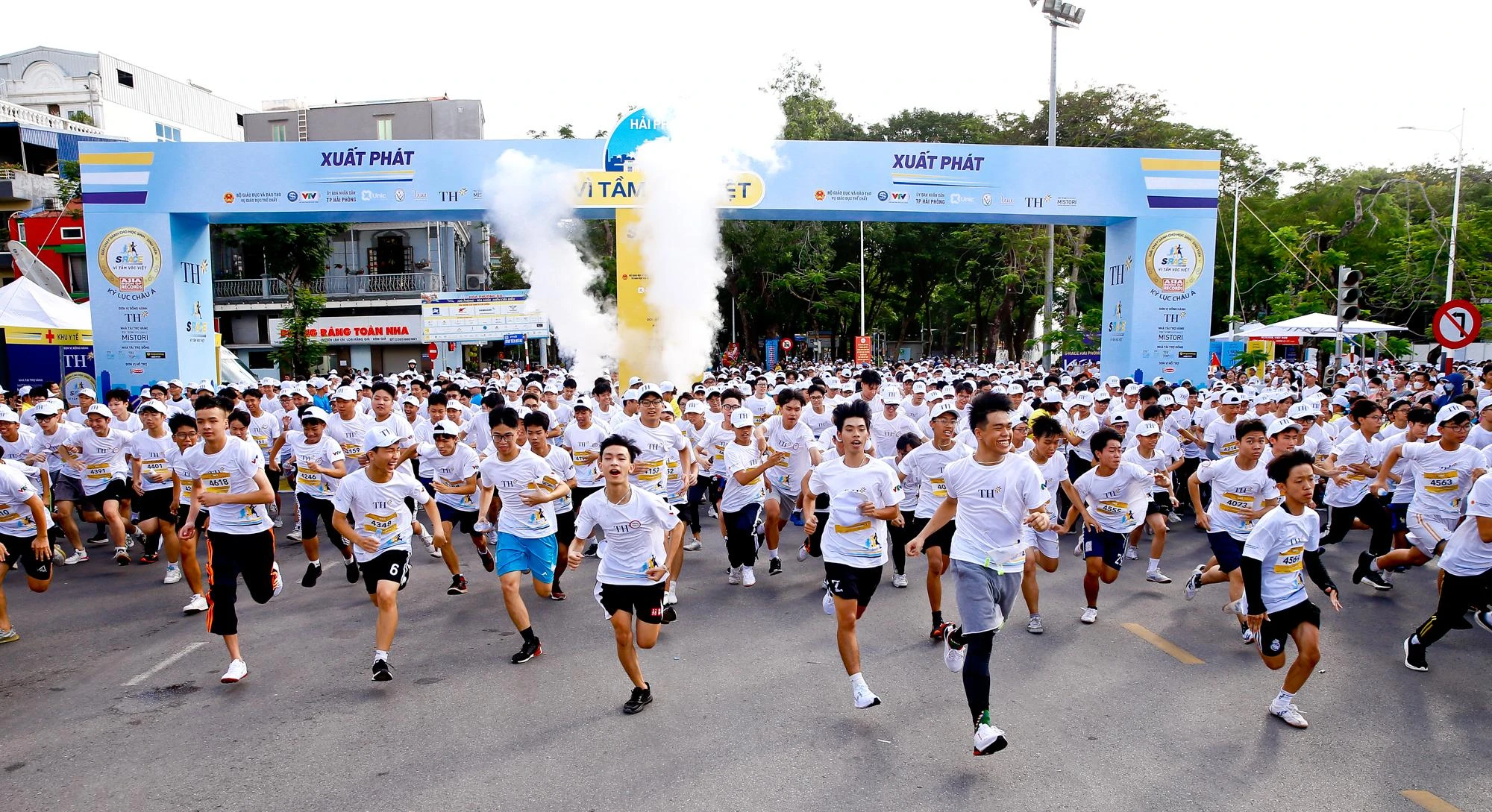 Thế hệ trẻ Hải Phòng hết mình trên đường chạy S-Race 2023