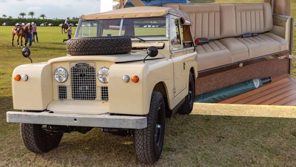 Gorgeous 1971 Land Rover Electromod Is Everrati’s First For America