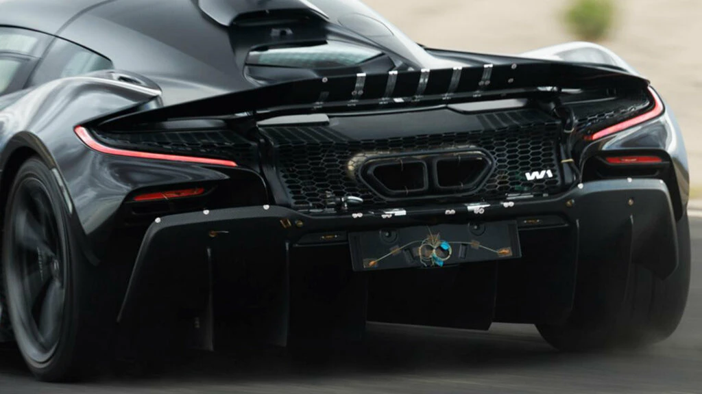 Not Even The Blazing Arizona Heat Can Stop McLaren’s W1