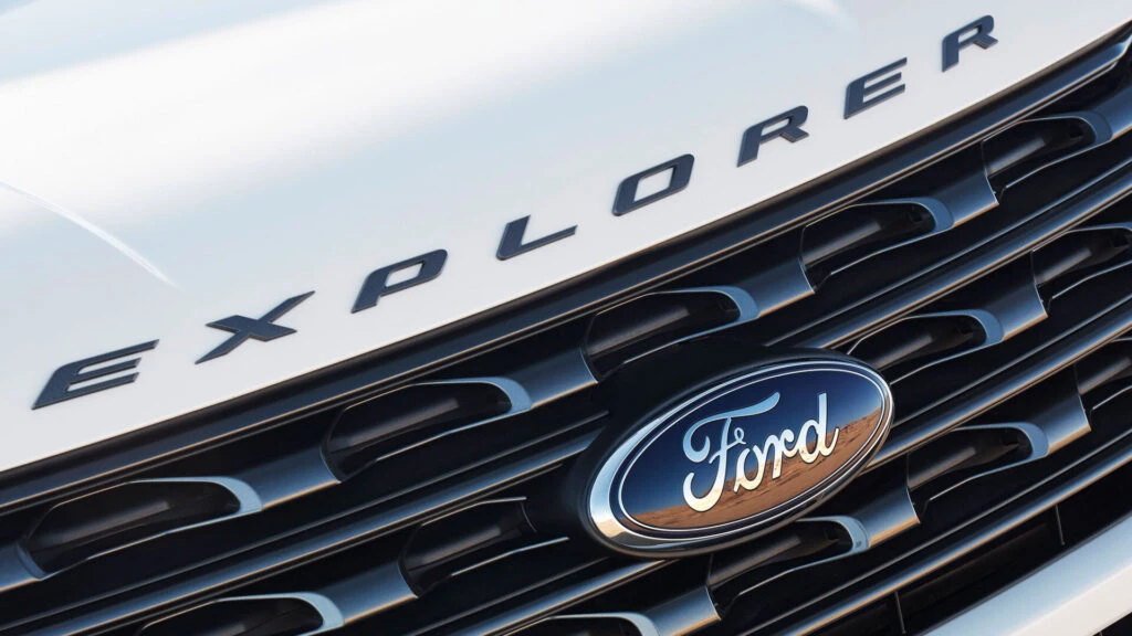 Ford Recalls 288,000 Explorers Because The Roof Trim Keeps Flying Off