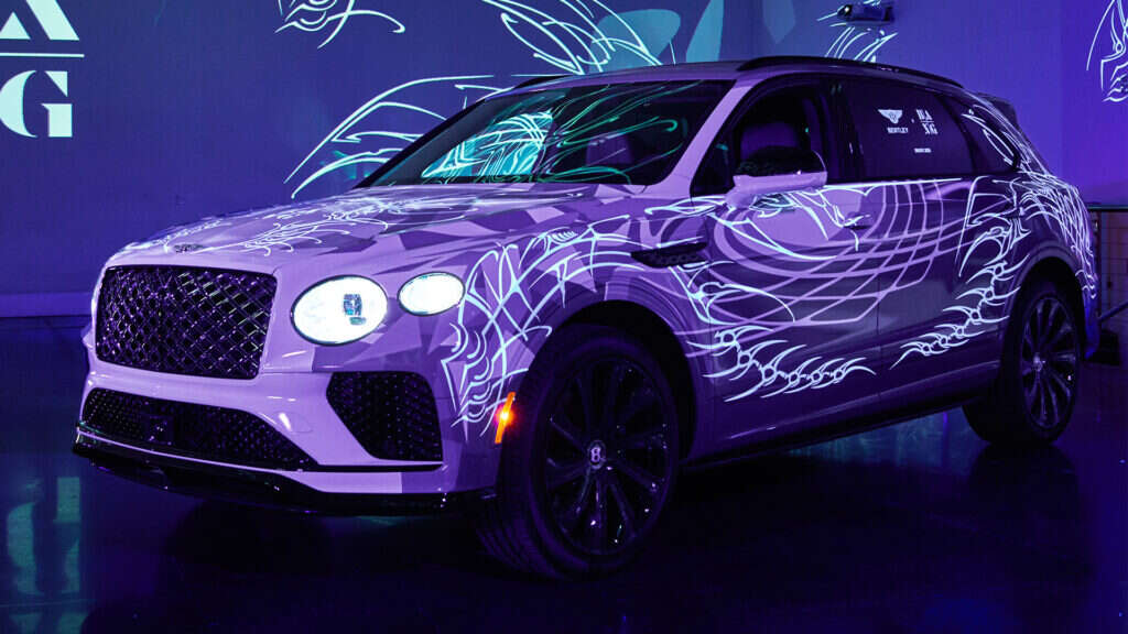 Bentley Bentayga With One-Off Wrap Needs UV Light To Show Off Unique Pattern