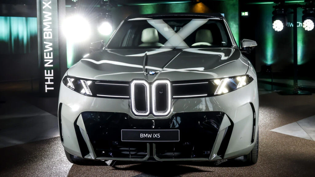 BMW’s New X5 Will Get A Pure V8, Batteries Not Included