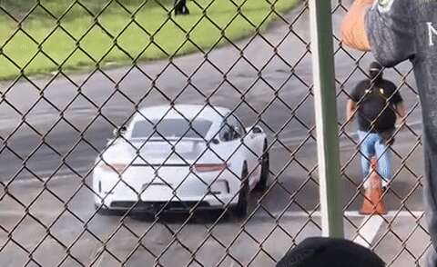 Porsche 911 GT3 And Mustang Race Each Other, But It’s Not The Ford That Crashes