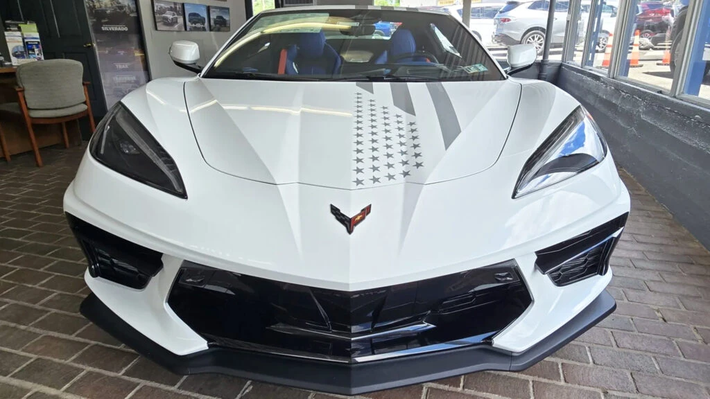 Chevy Wanted $104K For Its Patriotic Corvette, Bidders Wouldn’t Go Over $89K