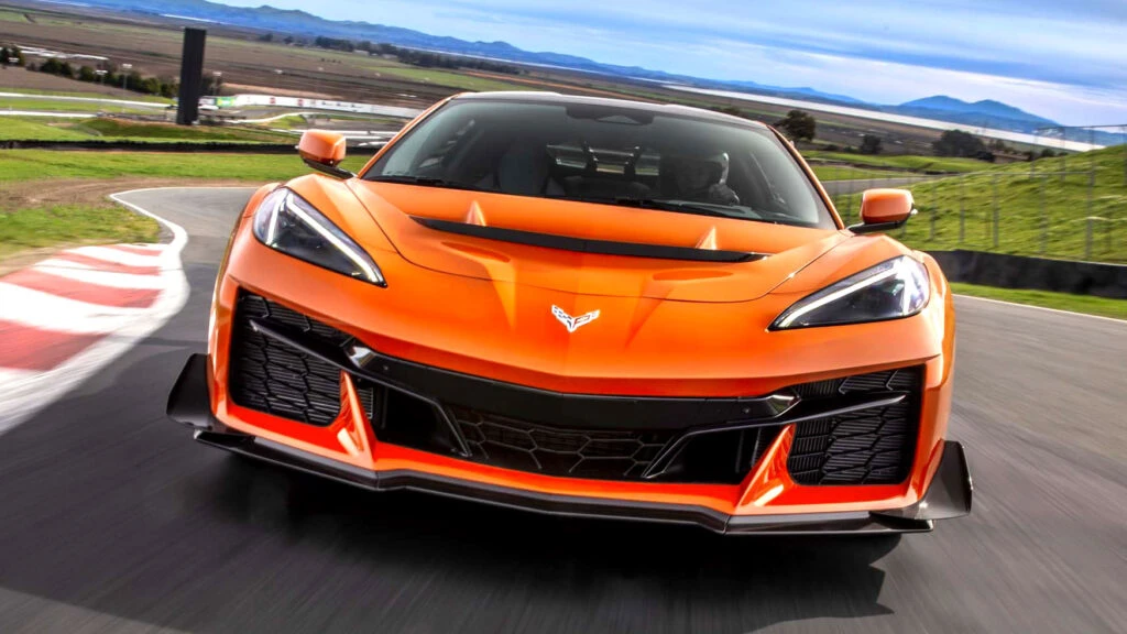 A $255K Corvette Embarrassed A $4.3M Bugatti To 60 MPH