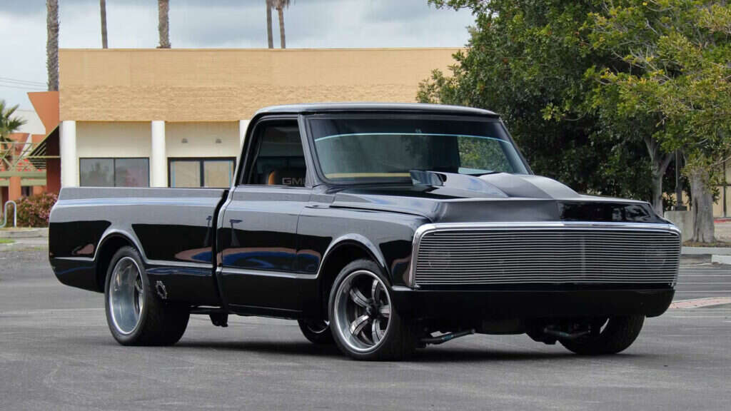 Classic GMC 1500 Pickup Is All Grille And Chrome