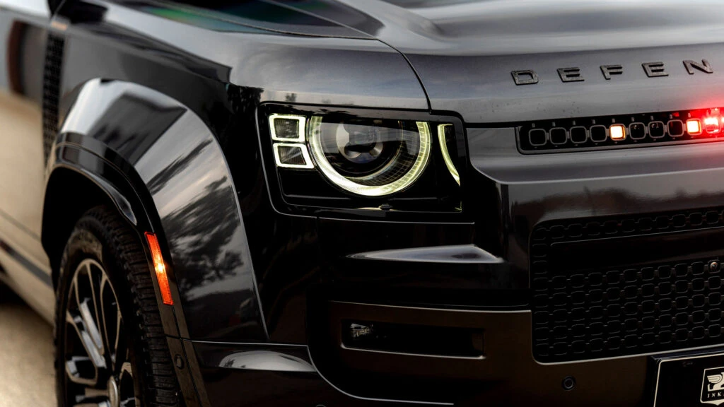 This Armored Defender Octa Has The Perfect Exit For Bad Dates