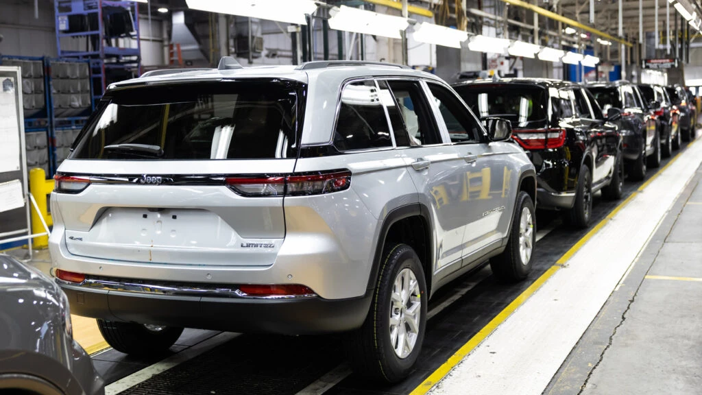 Stellantis Cuts Jeep Grand Cherokee Shift In Detroit