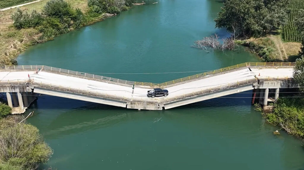 This Bridge Collapsed Years Ago, But Drivers Never Stopped Using It