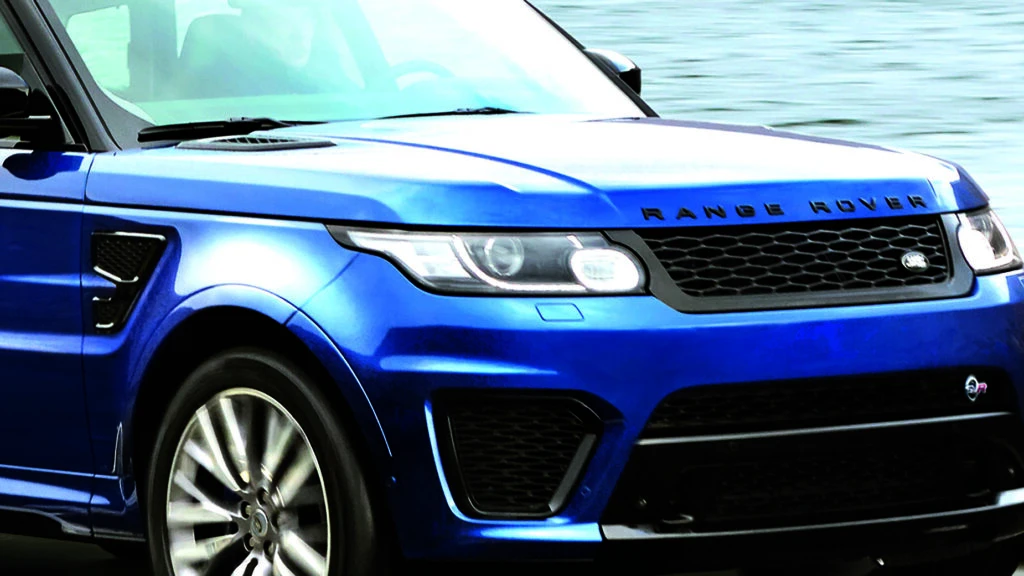 A $160K Range Rover Tried To Rescue A Stuck Ford, The Sea Swallowed Both