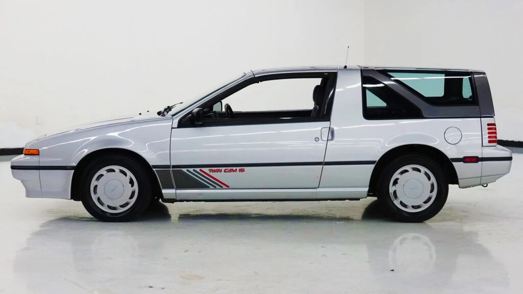 The Weirdest Nissan Of The 1980s Was A Coupe, A Wagon, And A T-Top All At Once