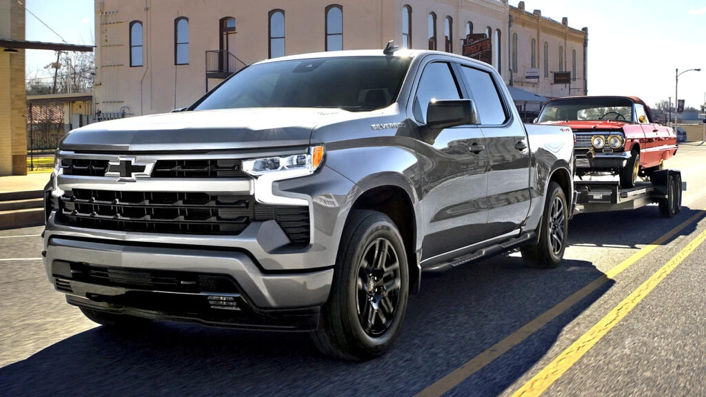 Ford’s F-150 Supply Cratered 40%, And GM Smells Blood