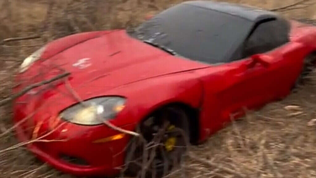 Used C6 Corvette Crashed Right After It Got Sold, Leaving One Hefty Repair Bill