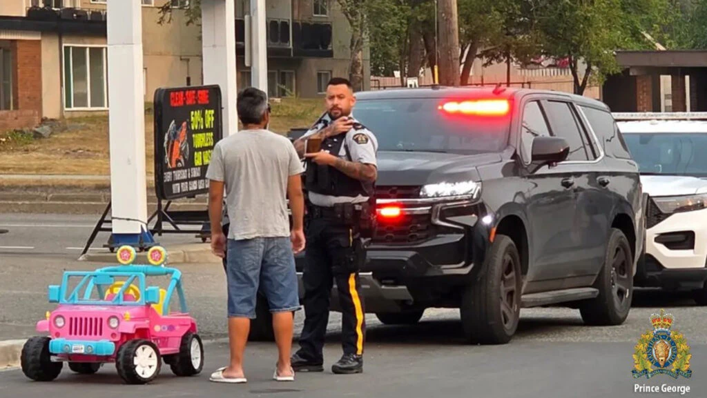 Police Stop Grown Man Driving Kids’ Barbie Jeep And Somehow It Only Gets Worse