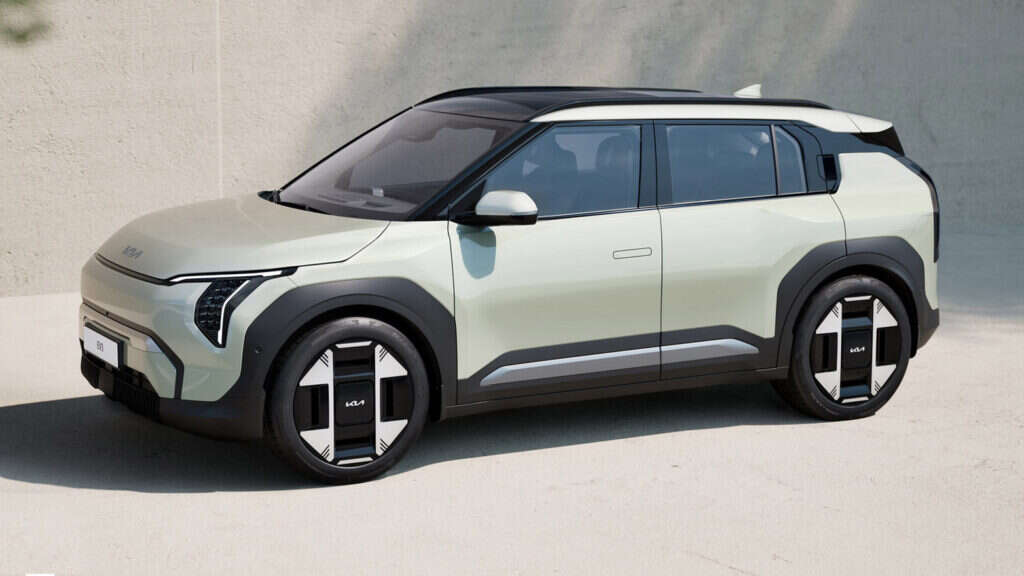 2025 Kia EV3 Is A Sub-Compact Electric SUV For The Masses With A 373-Mile Range