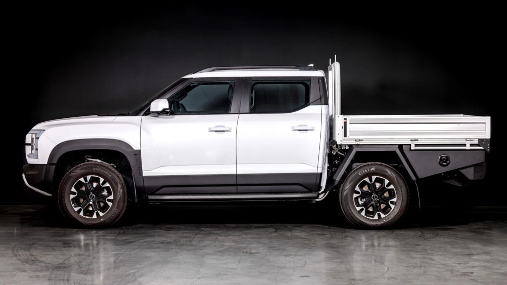 Jim Farley Said Chinese Pickups Couldn’t Tow Like A Ranger. BYD Picked A Number