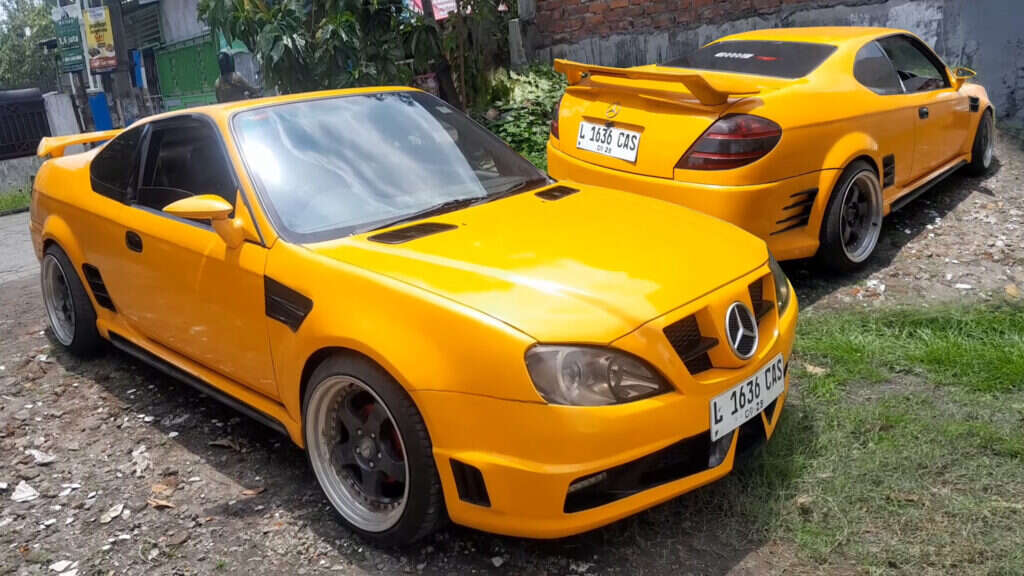 This Delusional Honda Civic Thinks It’s A Mercedes Supercar