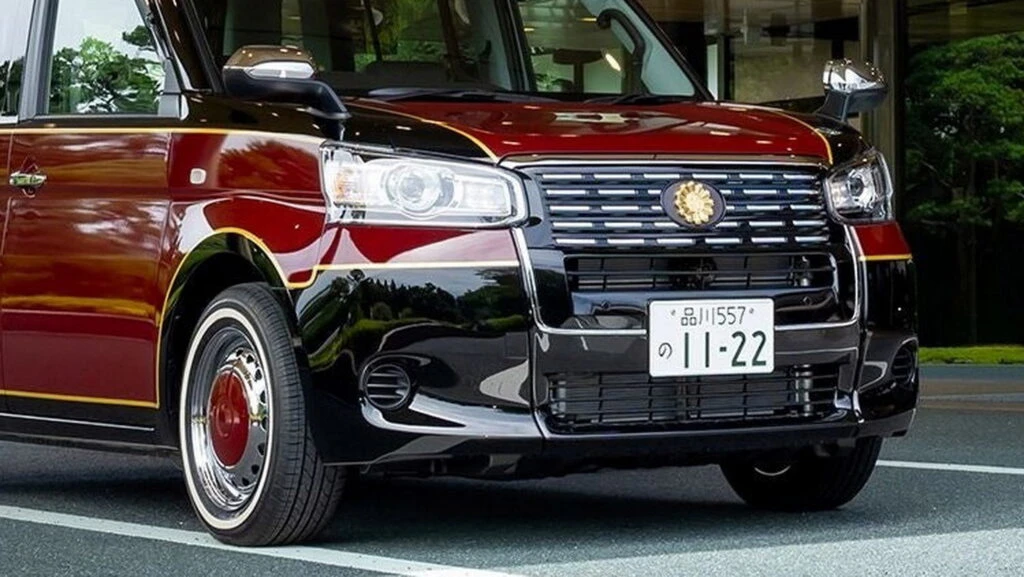 When Your Heart Says Rolls-Royce But Your Wedding Budget Says Toyota Taxi