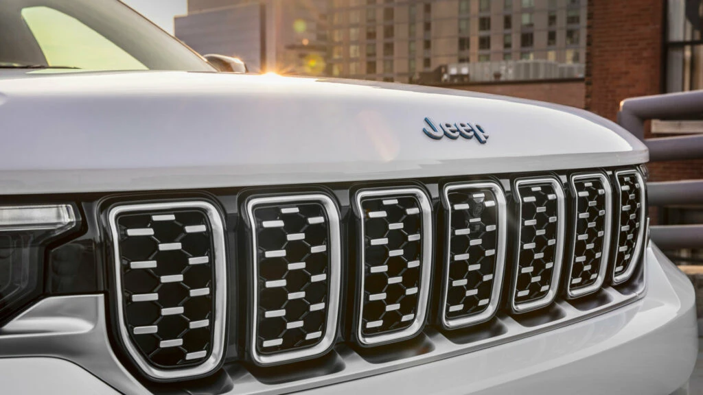 Thousands Of Jeep Plug-in Hybrids Could Suddenly Lose Power While Driving