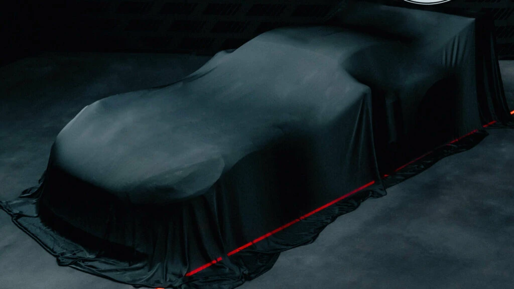 This Camouflaged V8 Supercar Is AMG At Its Most Unhinged