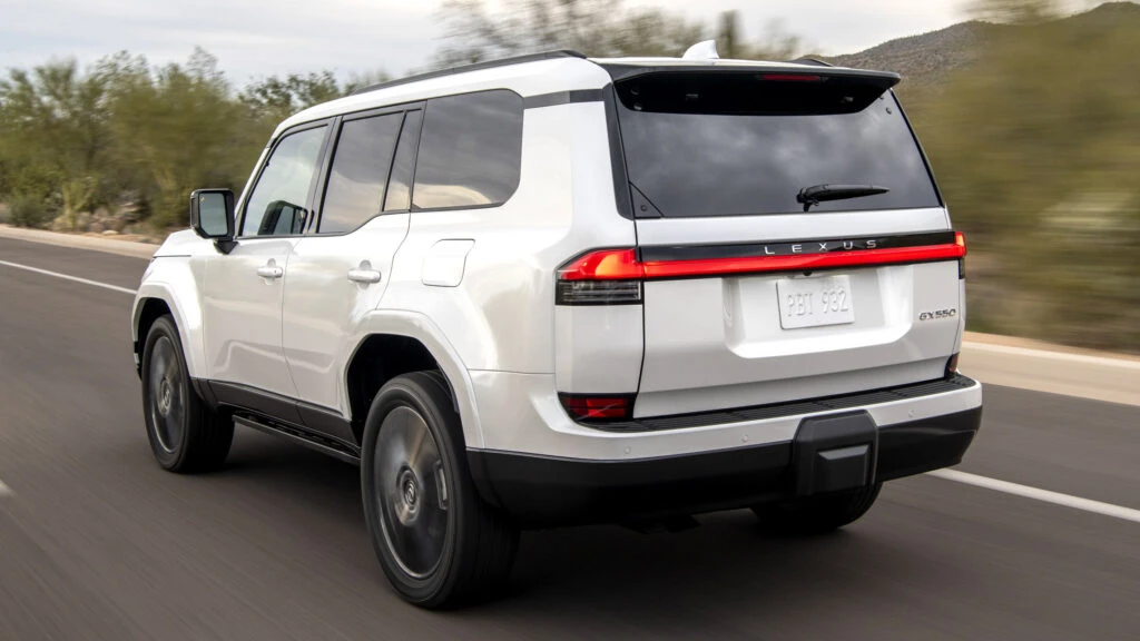 Lexus Exec Basically Confirmed A GX 550h Hybrid, But It May Lose What Buyers Love Most