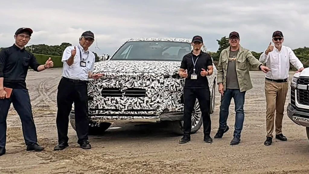 Mysterious Toyota Prototype Could Be The New Electric Land Cruiser Soft-Roader