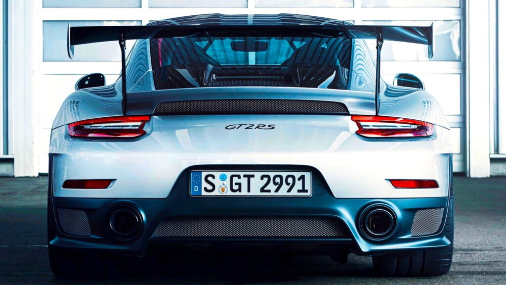 A 25-Mile 2018 Porsche GT2 RS Just Sold For $710,000 And Doesn’t Even Shift Into Gear