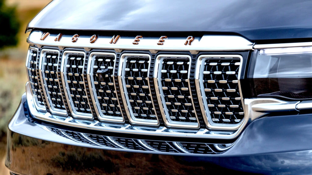 Jeep’s Most Expensive SUV Is Now Throwing Its Trim At Other Drivers