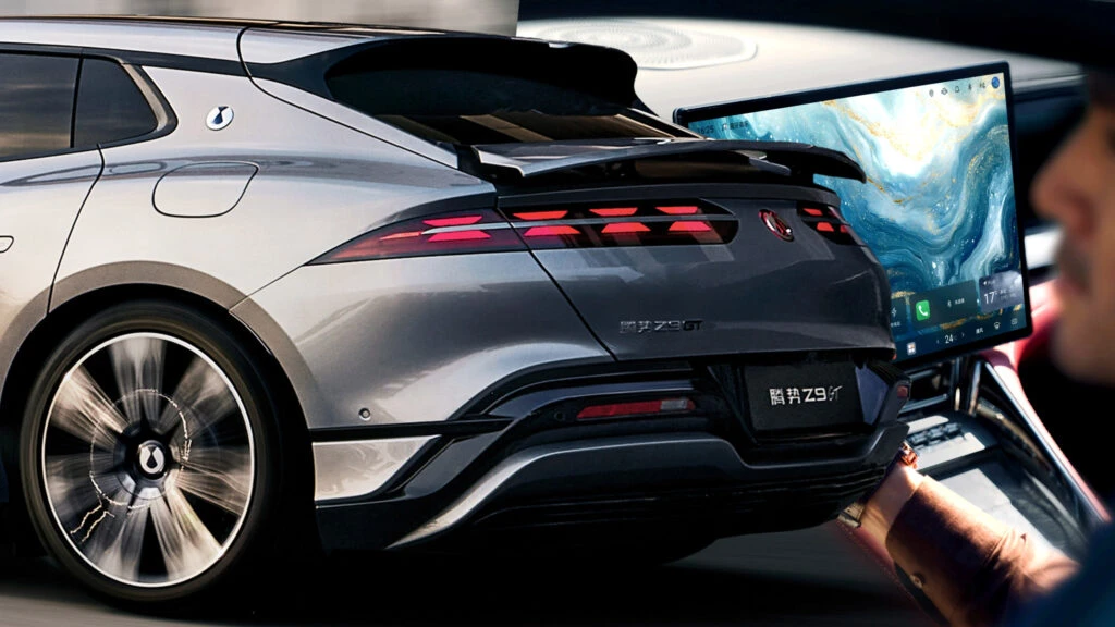Denza’s 1,139-HP Wagon Will Now Drift Any Shape You Draw On The Screen