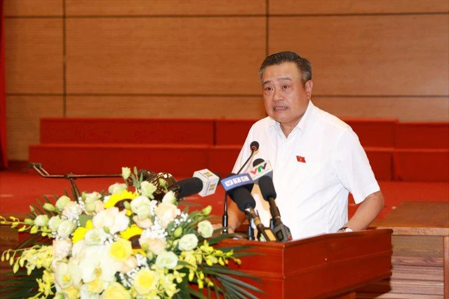 Chủ tịch Hà Nội yêu cầu bảo đảm quyền lợi của người dân khi mở rộng sân bay Nội Bài