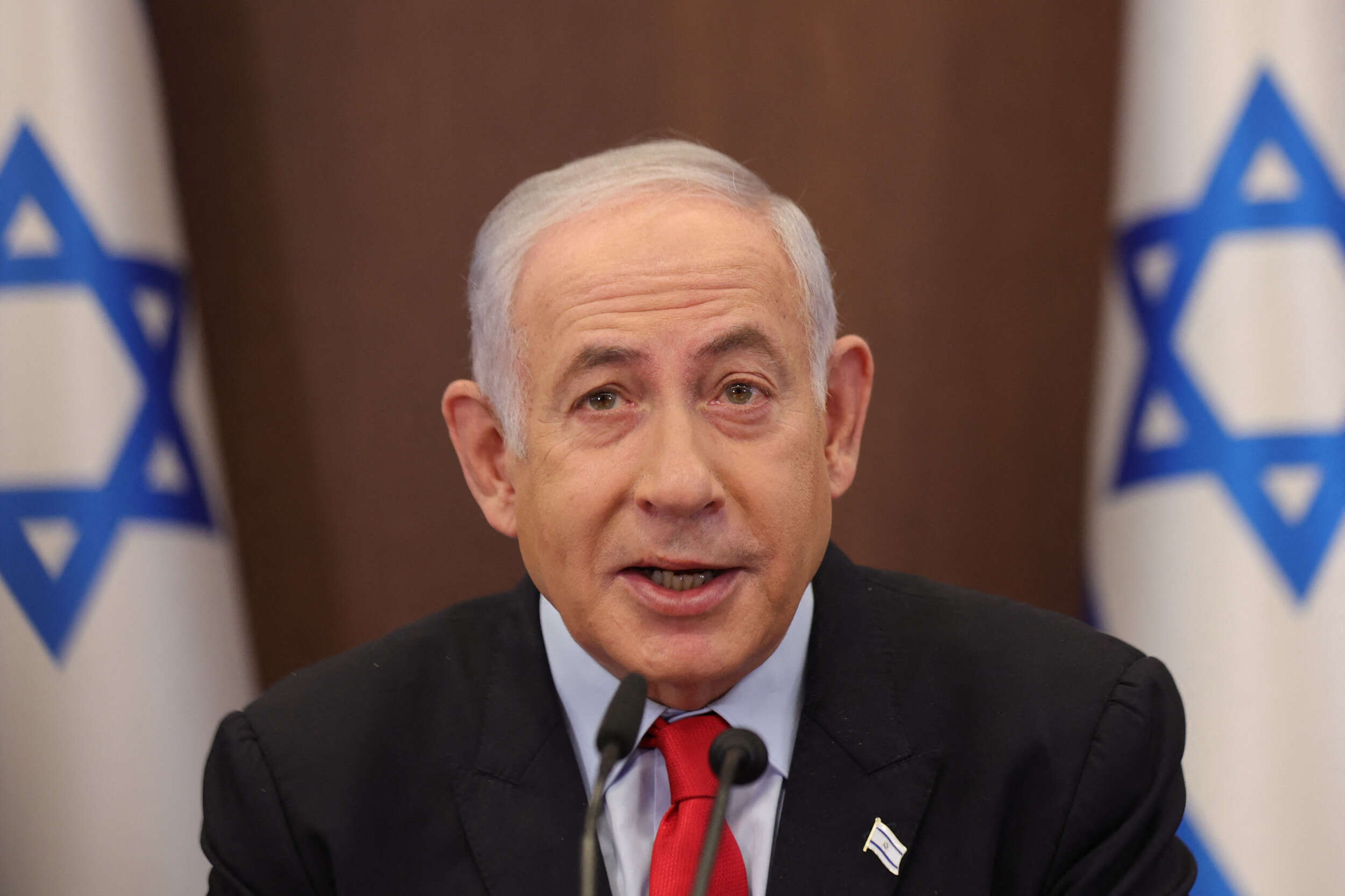 Israeli PM Netanyahu sacks defense minister