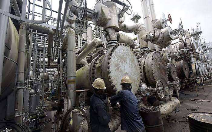 PH refinery: Again, Nigerians knock FG over endless take-off announcement