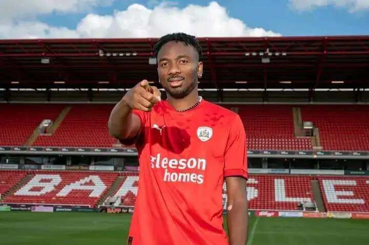 Transfer: Nwakali completes move to League One club Barnsley